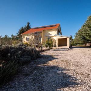 Hrvatska, Šibenik, Skradin – velika kuća s zemljištem, podrumom i mogućnošću dvije stambene jedinice u Dalmaciji