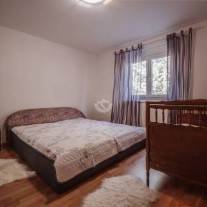 Hrvatska, Šibenik, Skradin – velika kuća s zemljištem, podrumom i mogućnošću dvije stambene jedinice u Dalmaciji