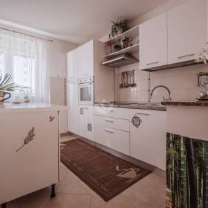 Hrvatska, Šibenik, Skradin – velika kuća s zemljištem, podrumom i mogućnošću dvije stambene jedinice u Dalmaciji