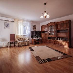 Hrvatska, Šibenik, Skradin – velika kuća s zemljištem, podrumom i mogućnošću dvije stambene jedinice u Dalmaciji