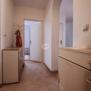 Hrvatska, Šibenik, Skradin – velika kuća s zemljištem, podrumom i mogućnošću dvije stambene jedinice u Dalmaciji