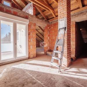 Hrvatska, Šibenik, Skradin – velika kuća s zemljištem, podrumom i mogućnošću dvije stambene jedinice u Dalmaciji