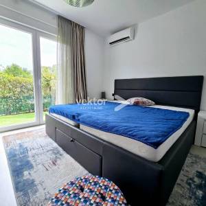 Ičići, kuća s grijanim bazenom