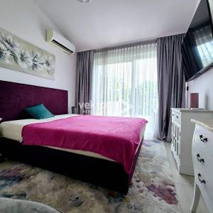 Ičići, kuća s grijanim bazenom