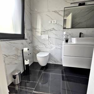 Ika, Opatija, okolica, moderna kuća s bazenom i pogledom na more