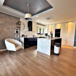 Ika, Opatija, okolica, moderna kuća s bazenom i pogledom na more