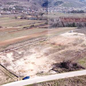 Imotski 11430 m2 građevinsko zemljište - novo u ponudi!