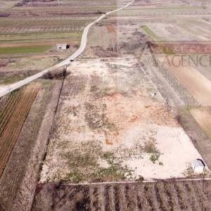 Imotski 11430 m2 građevinsko zemljište - novo u ponudi!