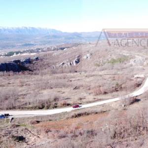 Imotski 900 m2 građevinsko zemljište Vinjani Gornji