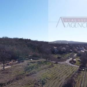 Imotski 900 m2 građevinsko zemljište Vinjani Gornji