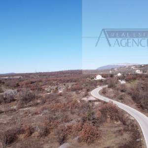 Imotski 900 m2 građevinsko zemljište Vinjani Gornji