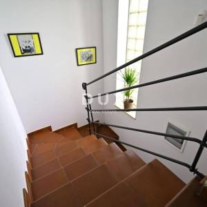 ISTRA, KRNICA - Šarmantna kuća s bazenom u mirnom okruženju
