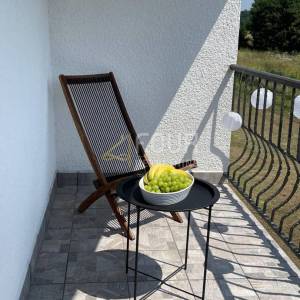 Istra, Marčana - okolica, samostojeća kuća s velikom okućnicom