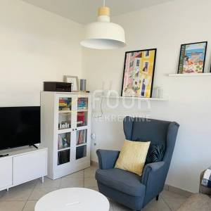 Istra, Marčana - okolica, samostojeća kuća s velikom okućnicom