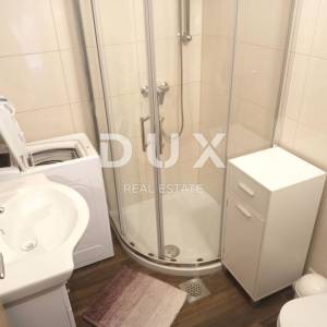 ISTRA, MEDULIN - Prizemnica s parkingom i dvorištem 120 m od plaže