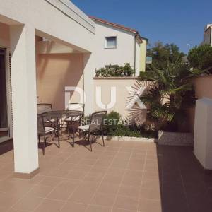 ISTRA, MEDULIN - Prizemnica s parkingom i dvorištem 120 m od plaže