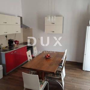 ISTRA, MEDULIN - Prizemnica s parkingom i dvorištem 120 m od plaže