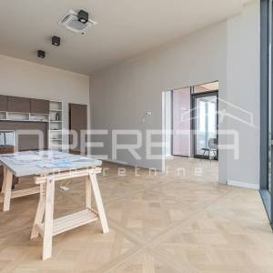 Istra, okolica Poreča – poslovna zgrada