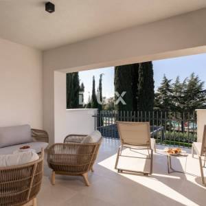 ISTRA, POREČ – Ekskluzivna vila, tri stambene jedinice, luksuz uz more