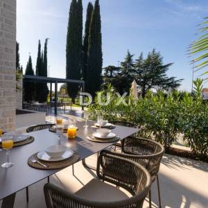 ISTRA, POREČ – Ekskluzivna vila, tri stambene jedinice, luksuz uz more
