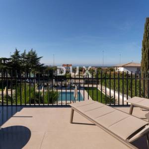 ISTRA, POREČ – Ekskluzivna vila, tri stambene jedinice, luksuz uz more
