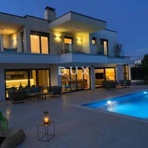 ISTRA, POREČ - Moderna istarska vila s grijanim bazenom, 201m2