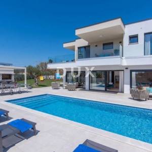 ISTRA, POREČ - Moderna istarska vila s grijanim bazenom, 201m2