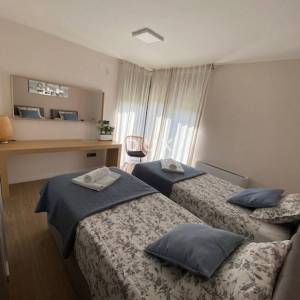 ISTRA, POREČ - Moderna istarska vila s grijanim bazenom, 201m2