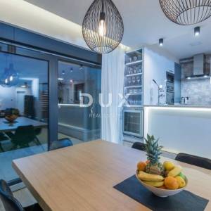 ISTRA, POREČ - Moderna istarska vila s grijanim bazenom, 201m2