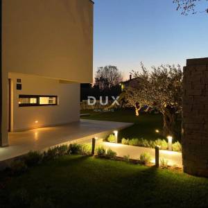 ISTRA, POREČ - Moderna istarska vila s grijanim bazenom, 201m2