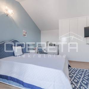 Istra, Poreč- Samostojeća kuća s bazenom i pogledom na more