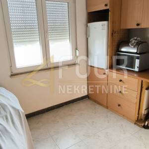 Istra, Pula - centar, 27.34m2, 1skl