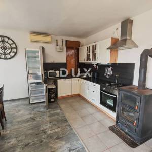 ISTRA, PULA - Samostojeća kuća s okućnicom