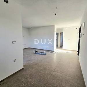 ISTRA, PULA, VALDEBEK - 2SS+DB penthouse s prostranom terasom i otvorenim pogledom na grad i zelenilo