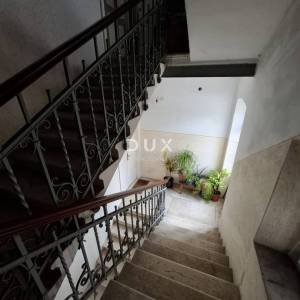 ISTRA, ROVINJ - Stan s povijesnim karakterom 300 m od mora