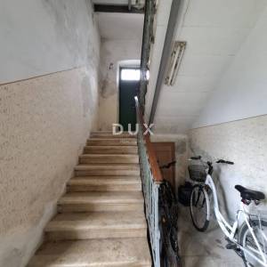 ISTRA, ROVINJ - Stan s povijesnim karakterom 300 m od mora