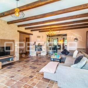 Istra, Svetvinčenat, dugoročni najam vile sa bazenom, 4 spavaće sobe