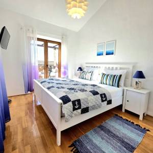 ISTRA, SVETVINČENAT – kamena vila u privatnom resortu s bazenom i pogledom na more
