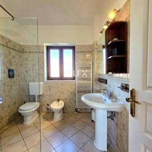 ISTRA, SVETVINČENAT – kamena vila u privatnom resortu s bazenom i pogledom na more