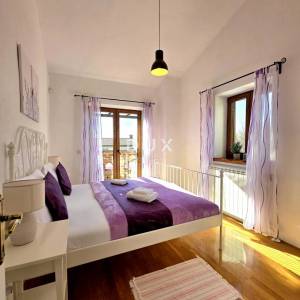 ISTRA, SVETVINČENAT – kamena vila u privatnom resortu s bazenom i pogledom na more