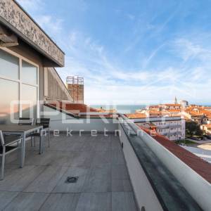 ISTRA, UMAG - Impresivni studio apartman s otvorenim pogledom na more i grad 