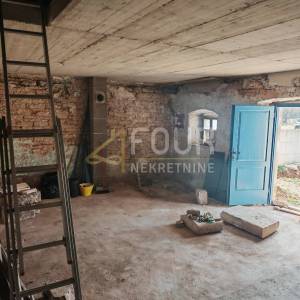 Istra, Žminj - okolica, kamena kuća u nizu 98m2