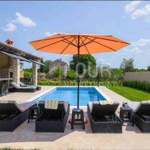 Istra, Žminj - okolica, samostojeća kuća s bazenom