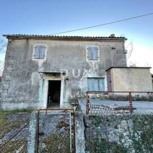 ISTRA,KRŠAN - Istarsko imanje na rubu naselja