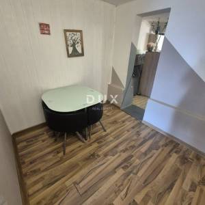 ISTRA,PULA - Prizemna etaža kuće s dva stana, 2 terase i vrtom