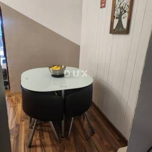 ISTRA,PULA - Prizemna etaža kuće s dva stana, 2 terase i vrtom