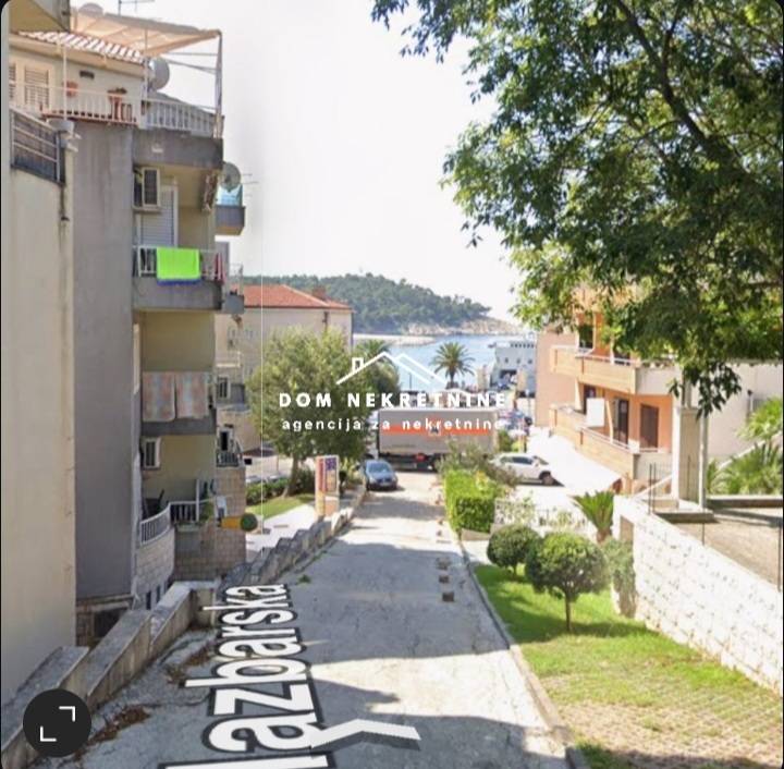 IZNAJMLJUJE SE STAN U MAKARSKOJ