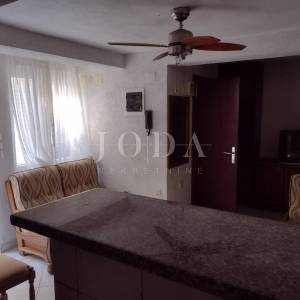 Jablanac kuća blizu mora