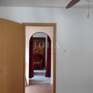 Jablanac kuća blizu mora