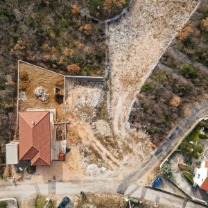 Jadranovo građevinski teren s pogledom na more